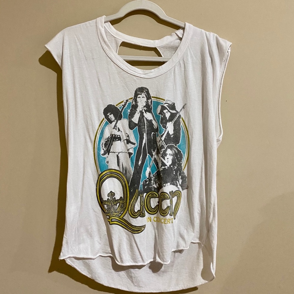 Queen muscle tank